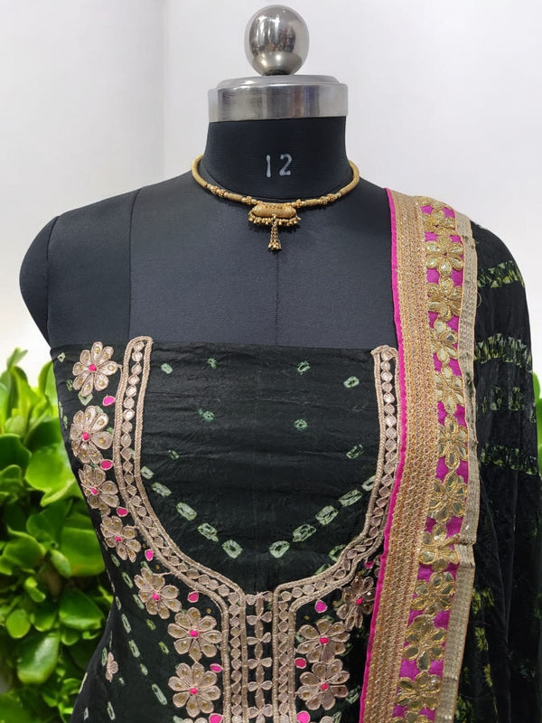 Bandhej Gharchola Silk Fabric Bandhej Salwar Suit - Leheriya