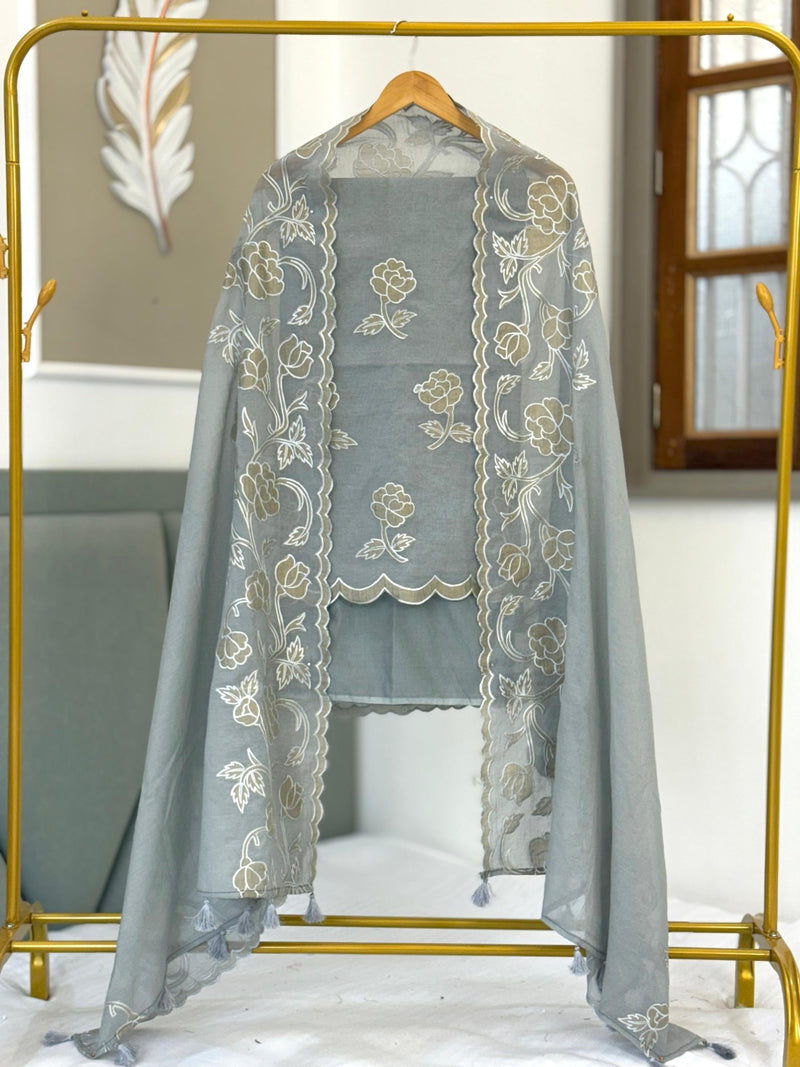 Boota Rahi Exclusive Banarasi Chanderi Tissue Appliqué Boota 3Pc Unstitched Salwar ...